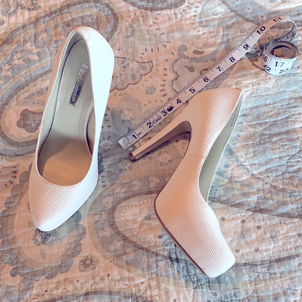 Cream/White Snake skin pattern high heels